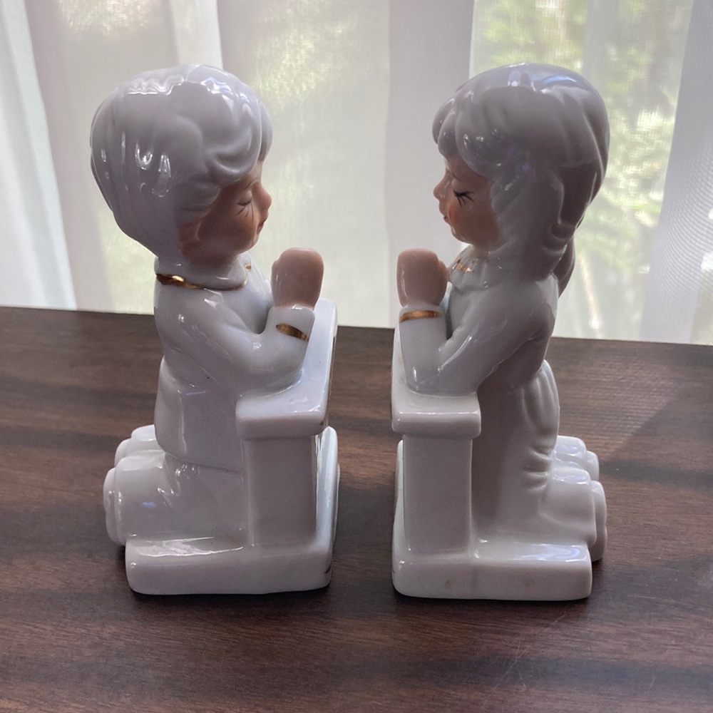 Praying pair